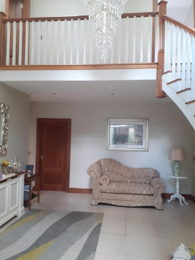 Private Room In Superb House Bed 1 Nobber Extérieur photo